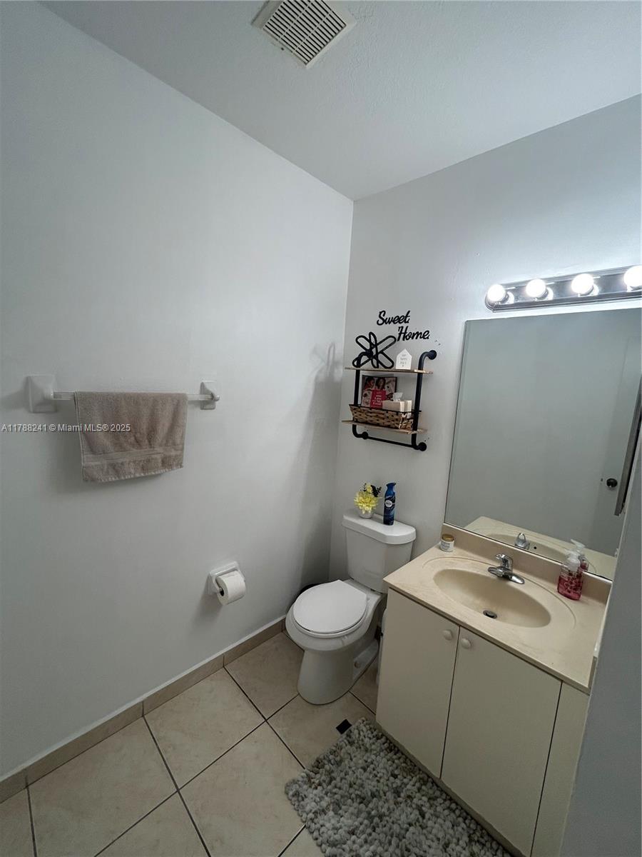 VENETIA GROVE - Residential