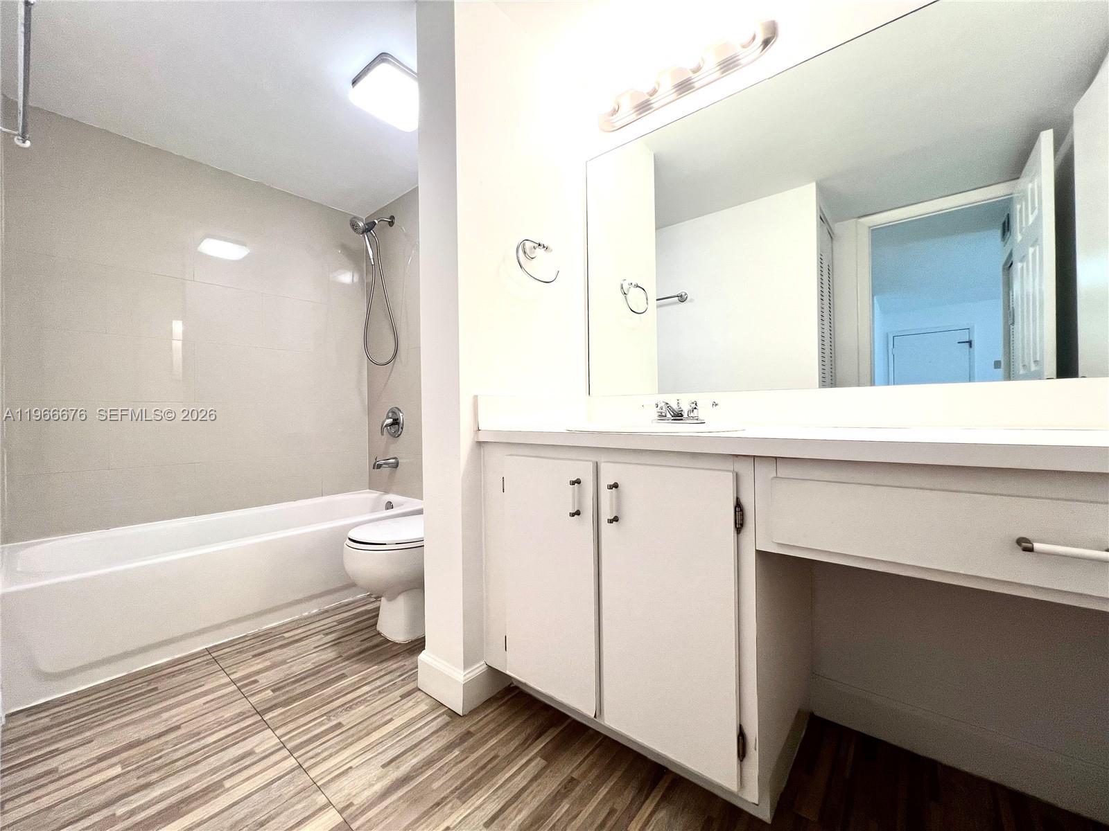 LAKES OF JACARANDA CONDO - Residential