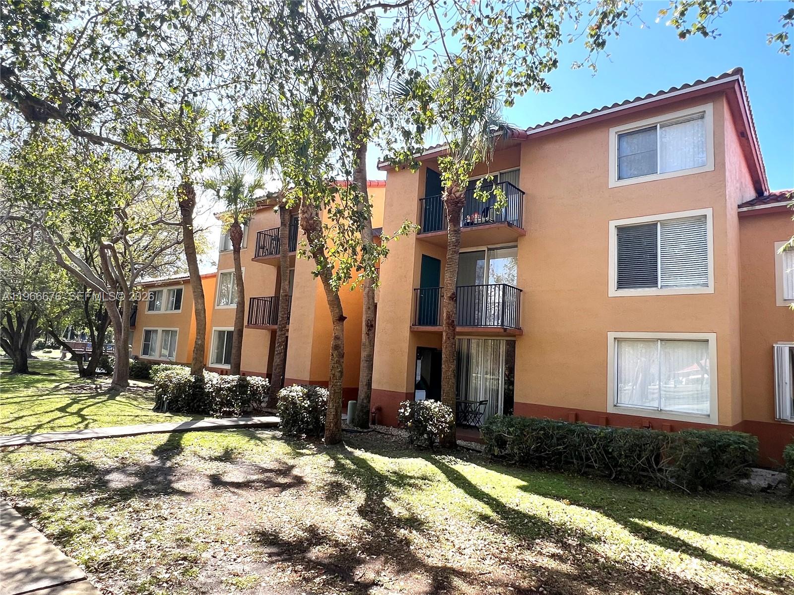 LAKES OF JACARANDA CONDO - Residential