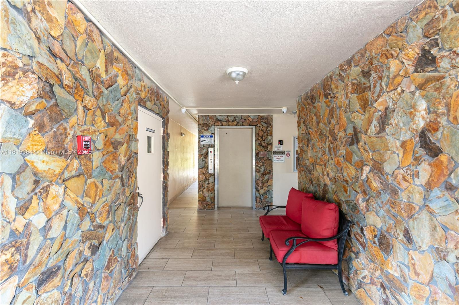 MEADOWBROOK - Residential