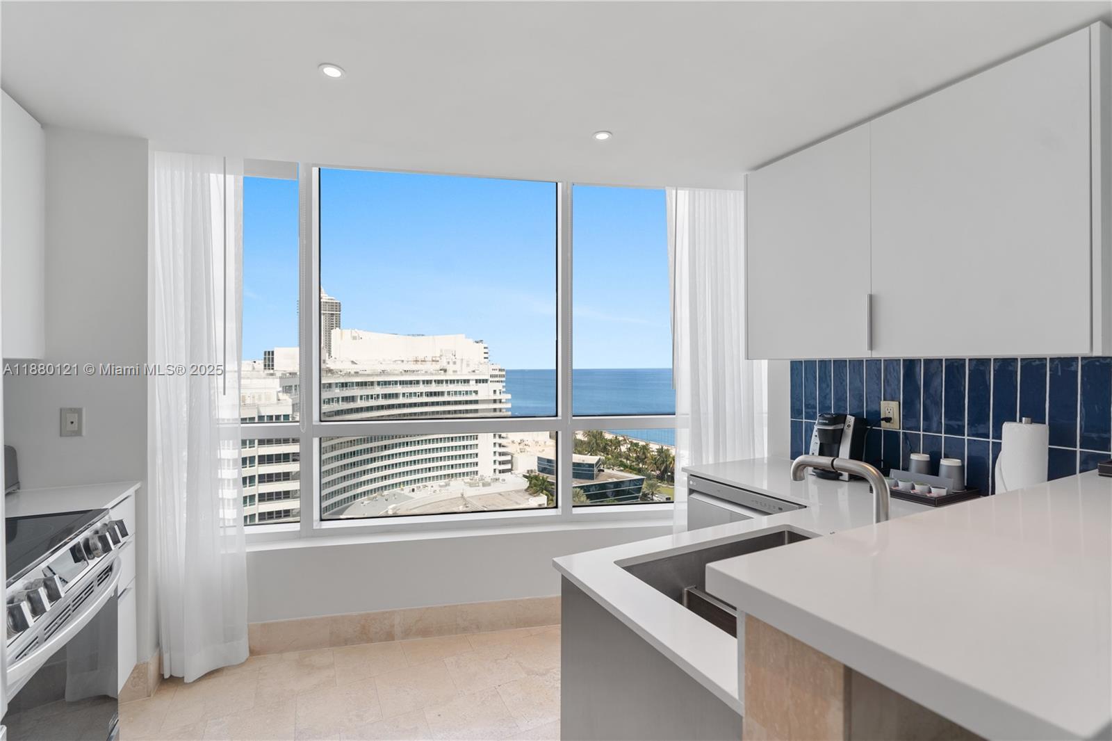 FONTAINEBLEAU II CONDO - Residential