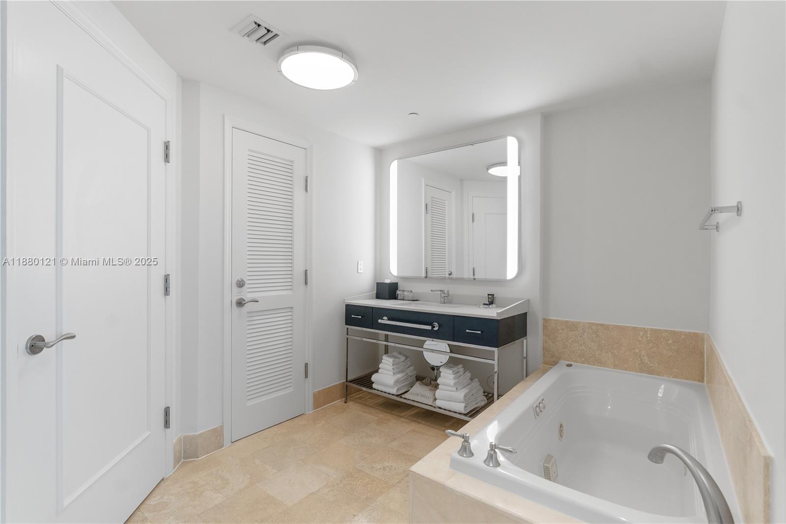 FONTAINEBLEAU II CONDO - Residential