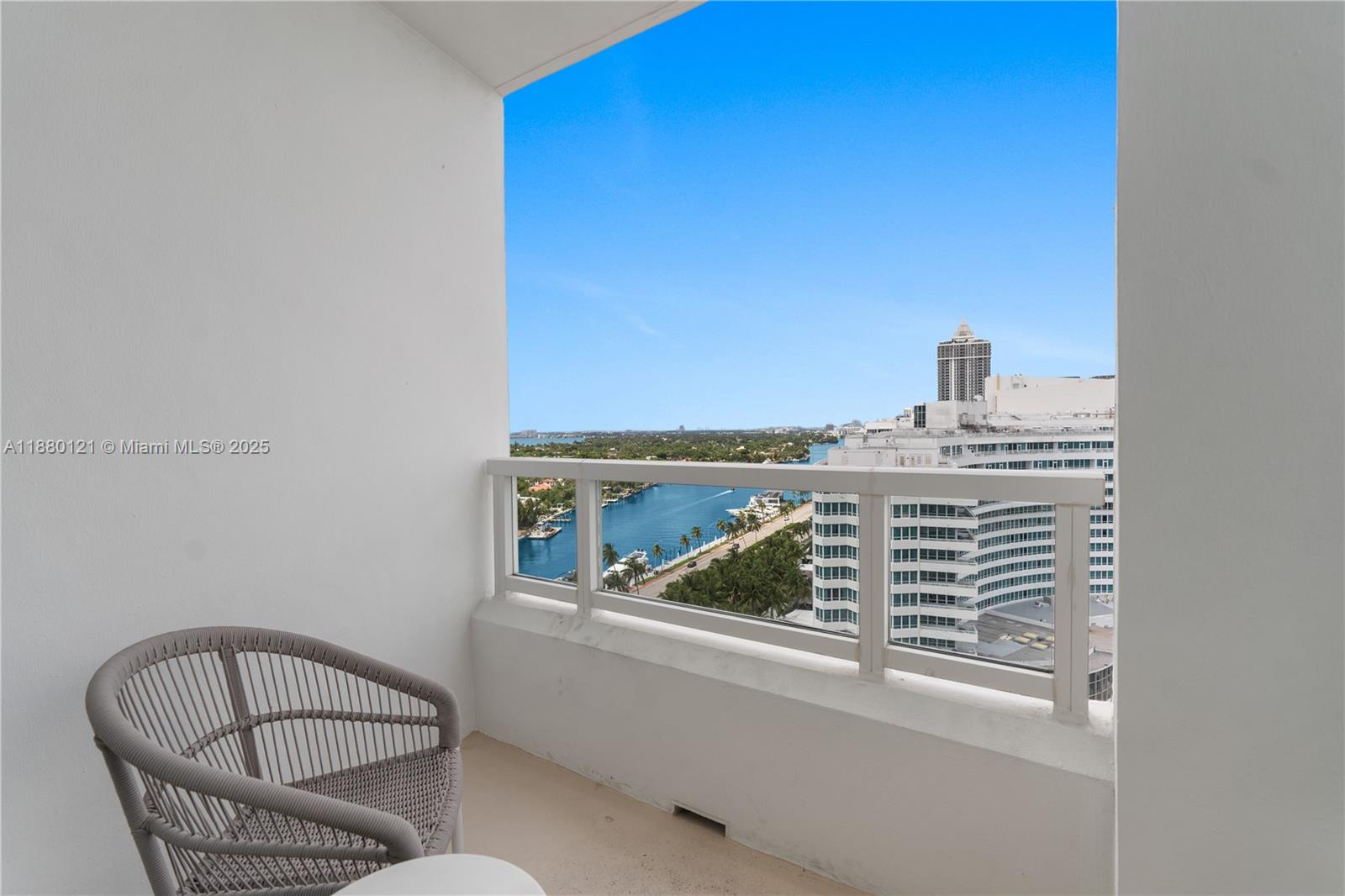 FONTAINEBLEAU II CONDO - Residential
