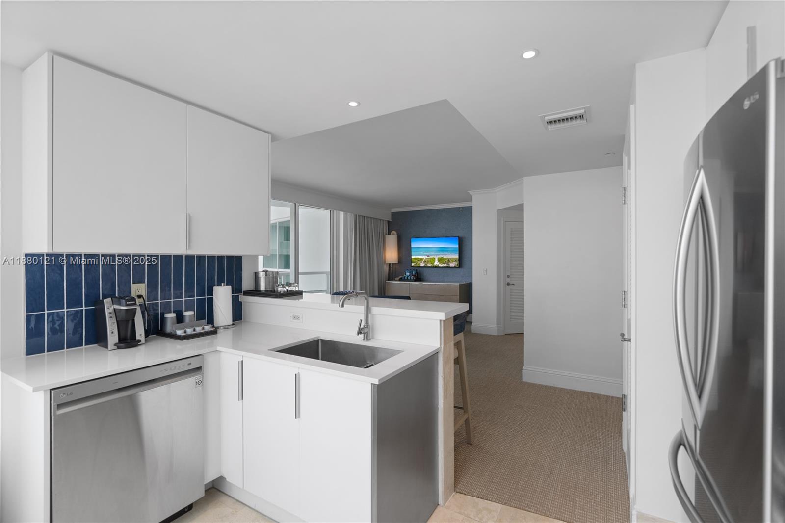 FONTAINEBLEAU II CONDO - Residential