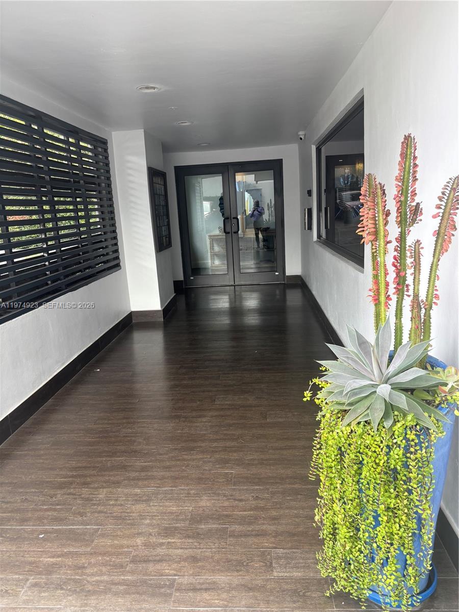 THE SURF CONDO - Residential Lease