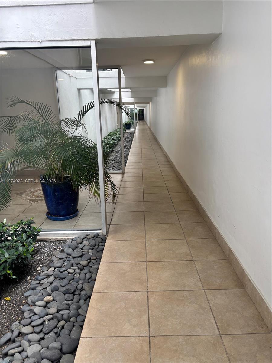 THE SURF CONDO - Residential Lease