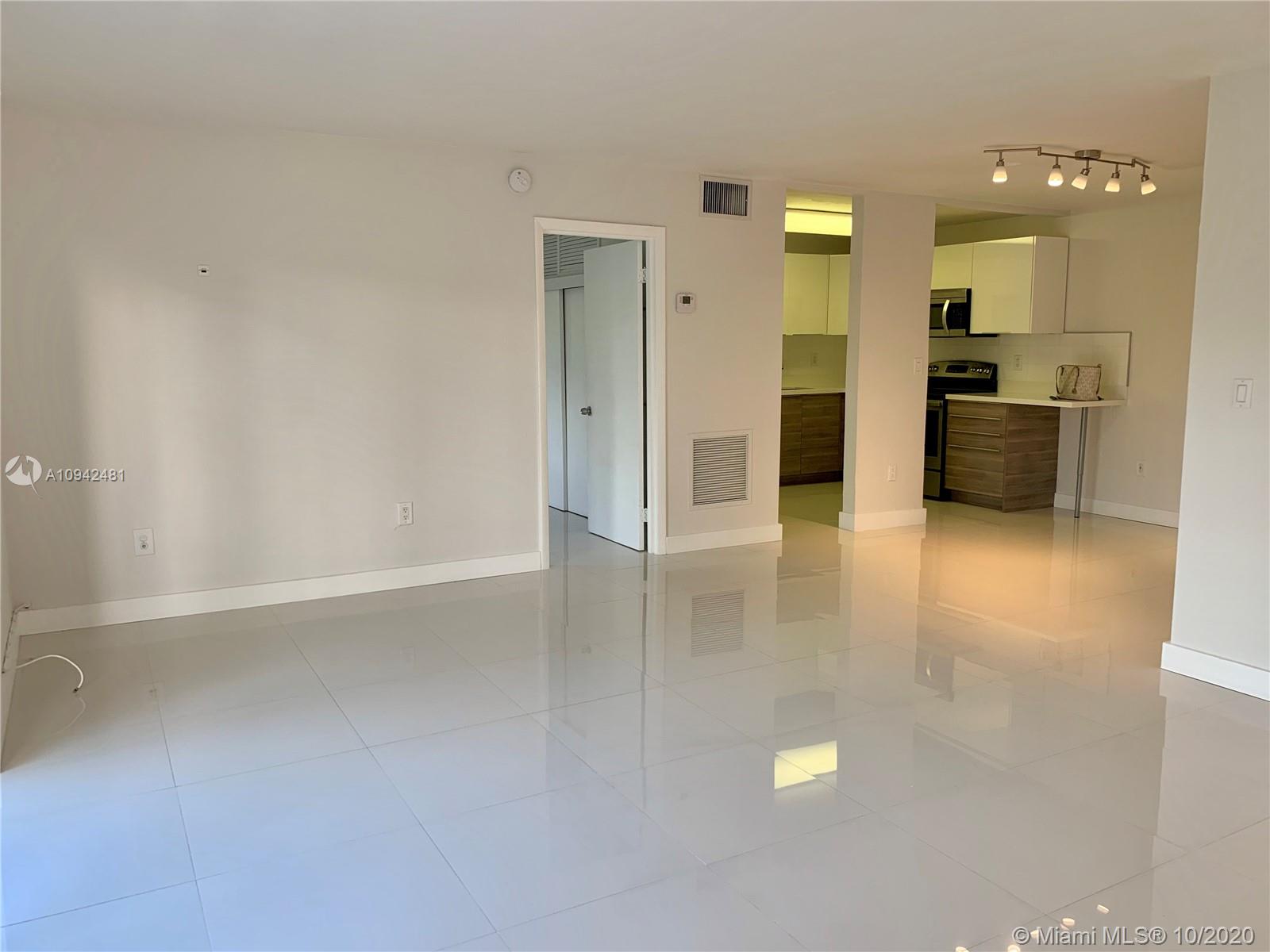 KEYSTONE BAY CONDO - Residential Lease