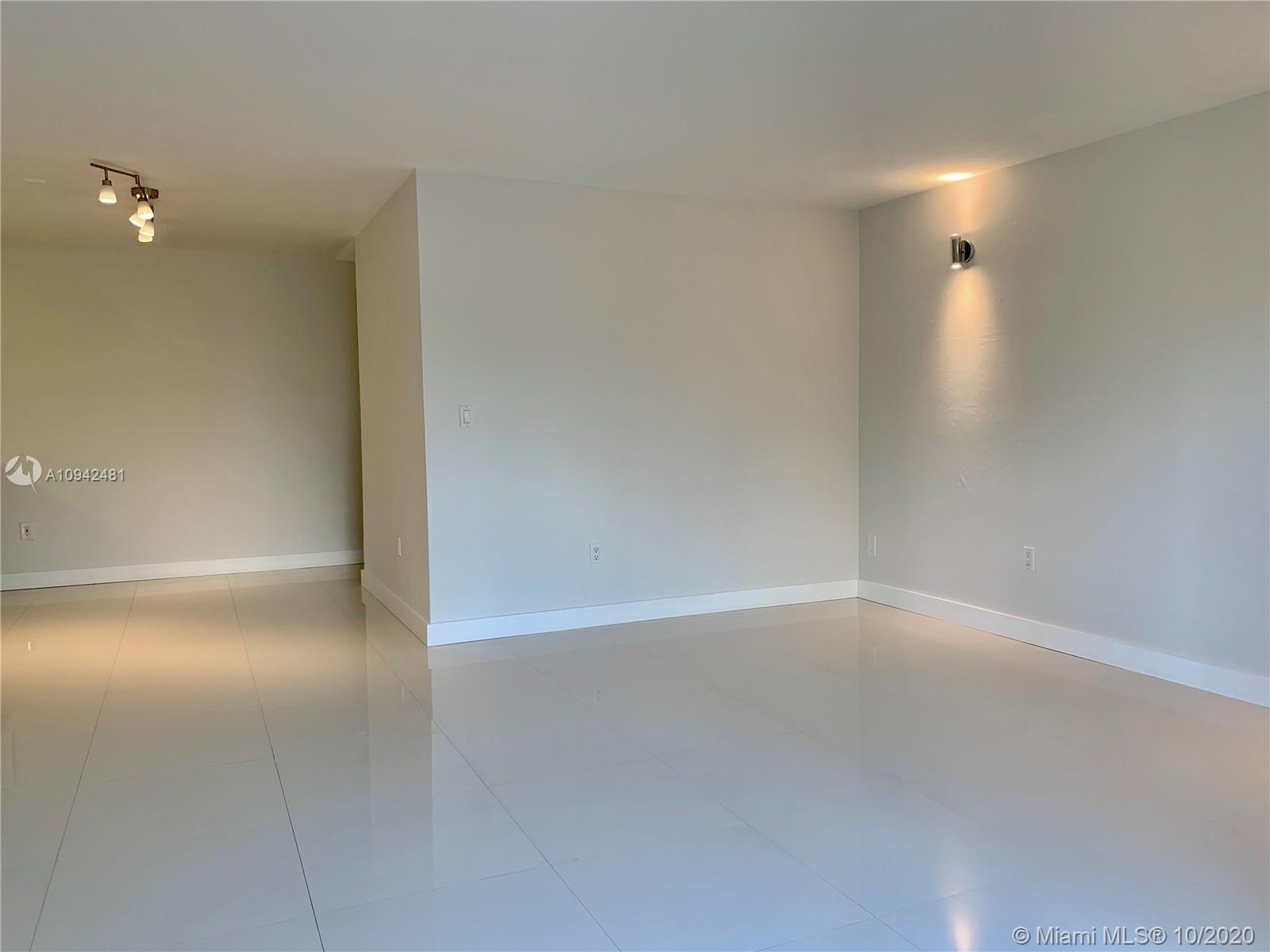 KEYSTONE BAY CONDO - Residential Lease