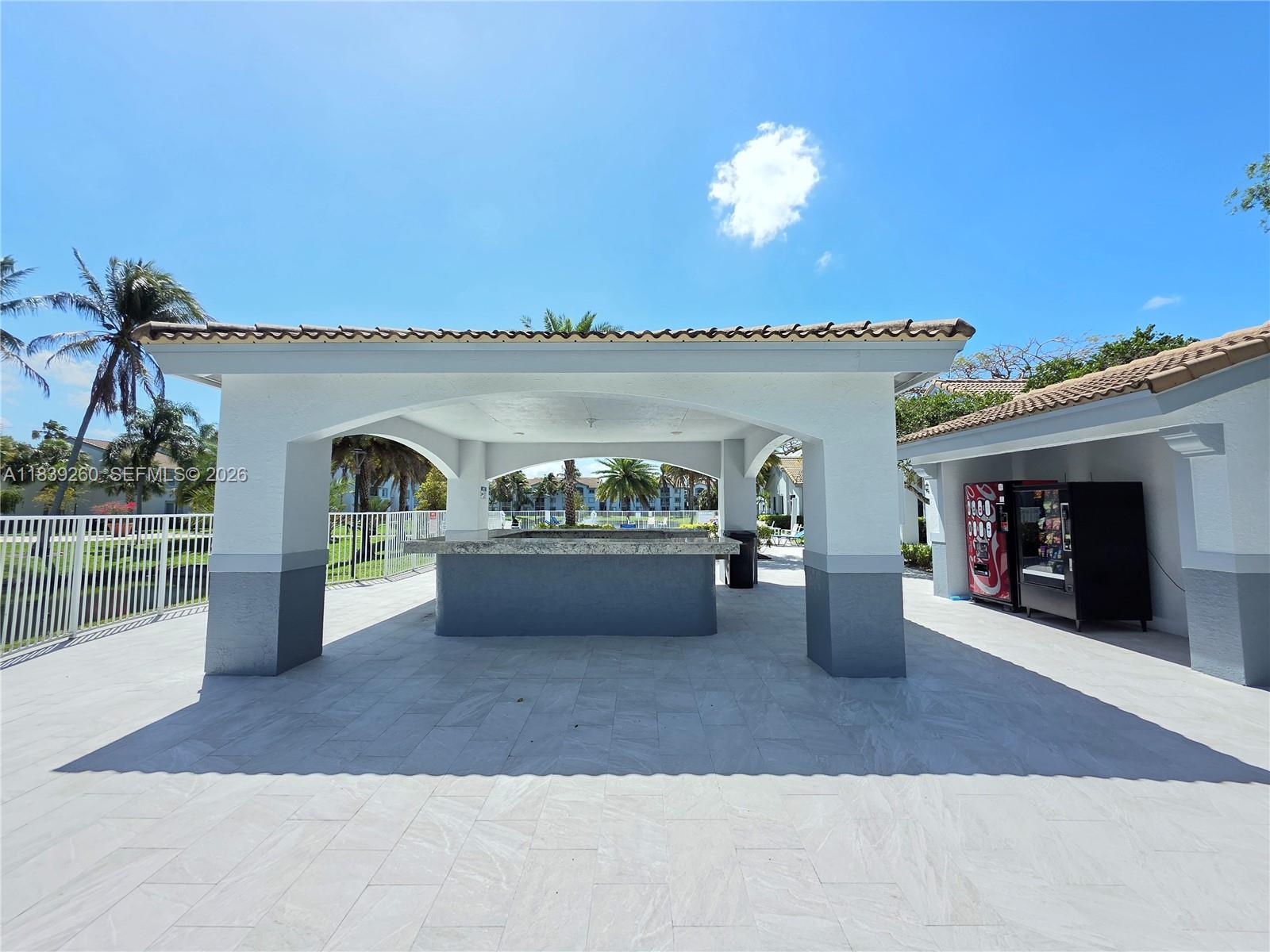 ROYAL GRAND CONDO - Residential