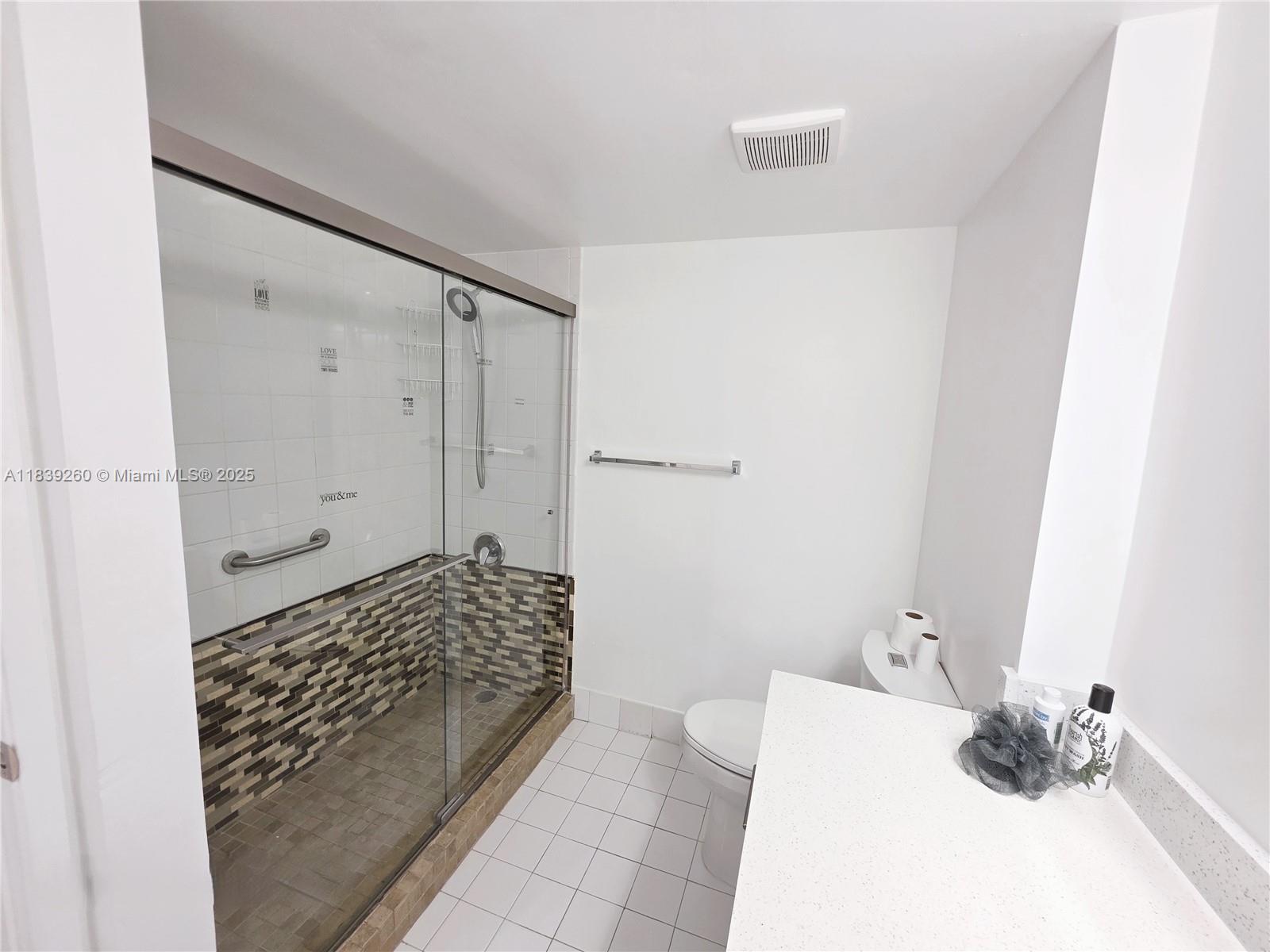 ROYAL GRAND CONDO - Residential