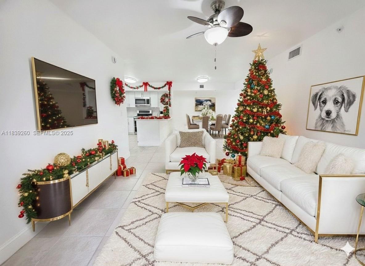 ROYAL GRAND CONDO - Residential