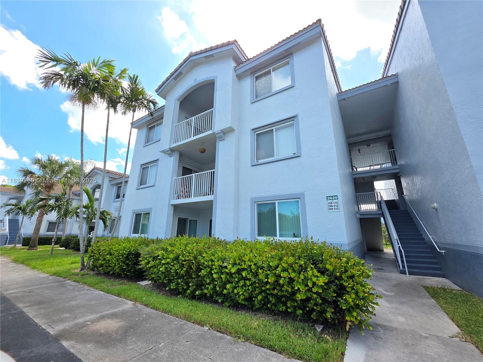 ROYAL GRAND CONDO - Residential