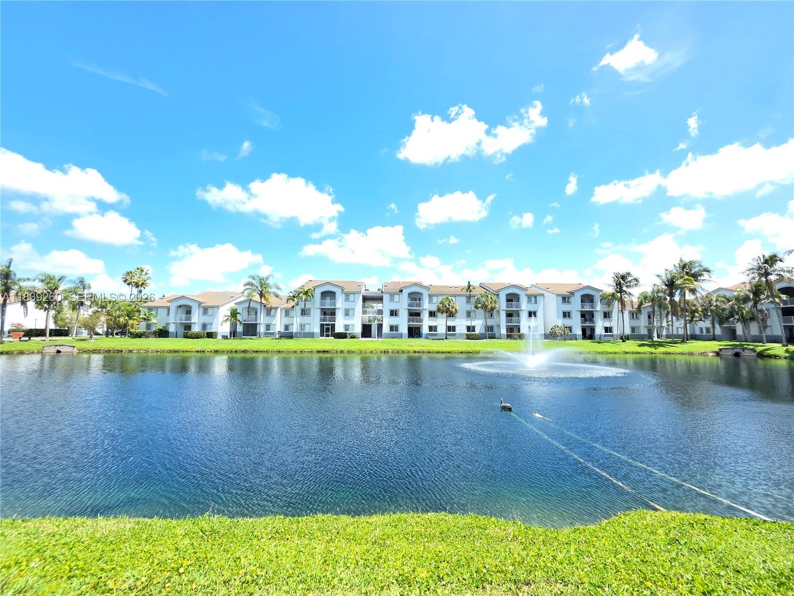 ROYAL GRAND CONDO - Residential