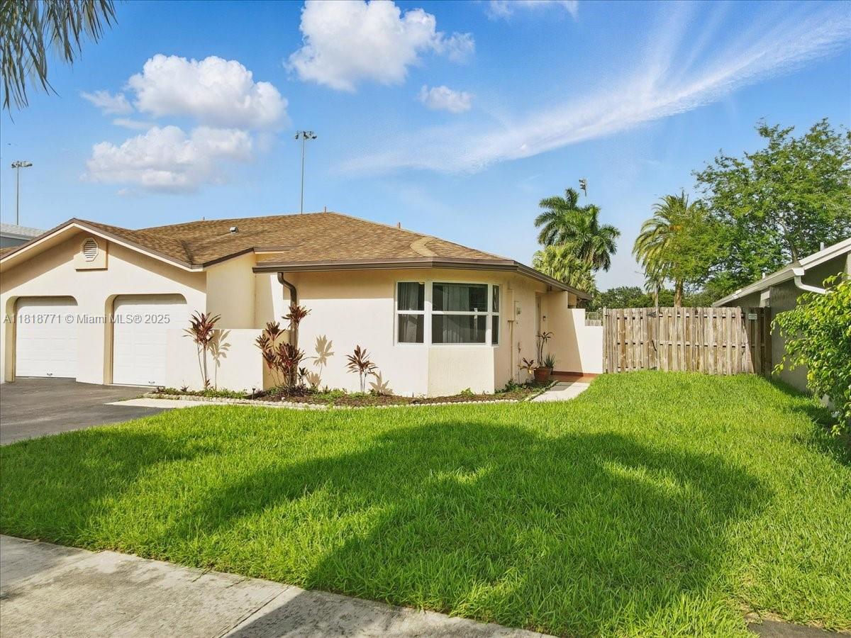 5874 SW 97th Ter