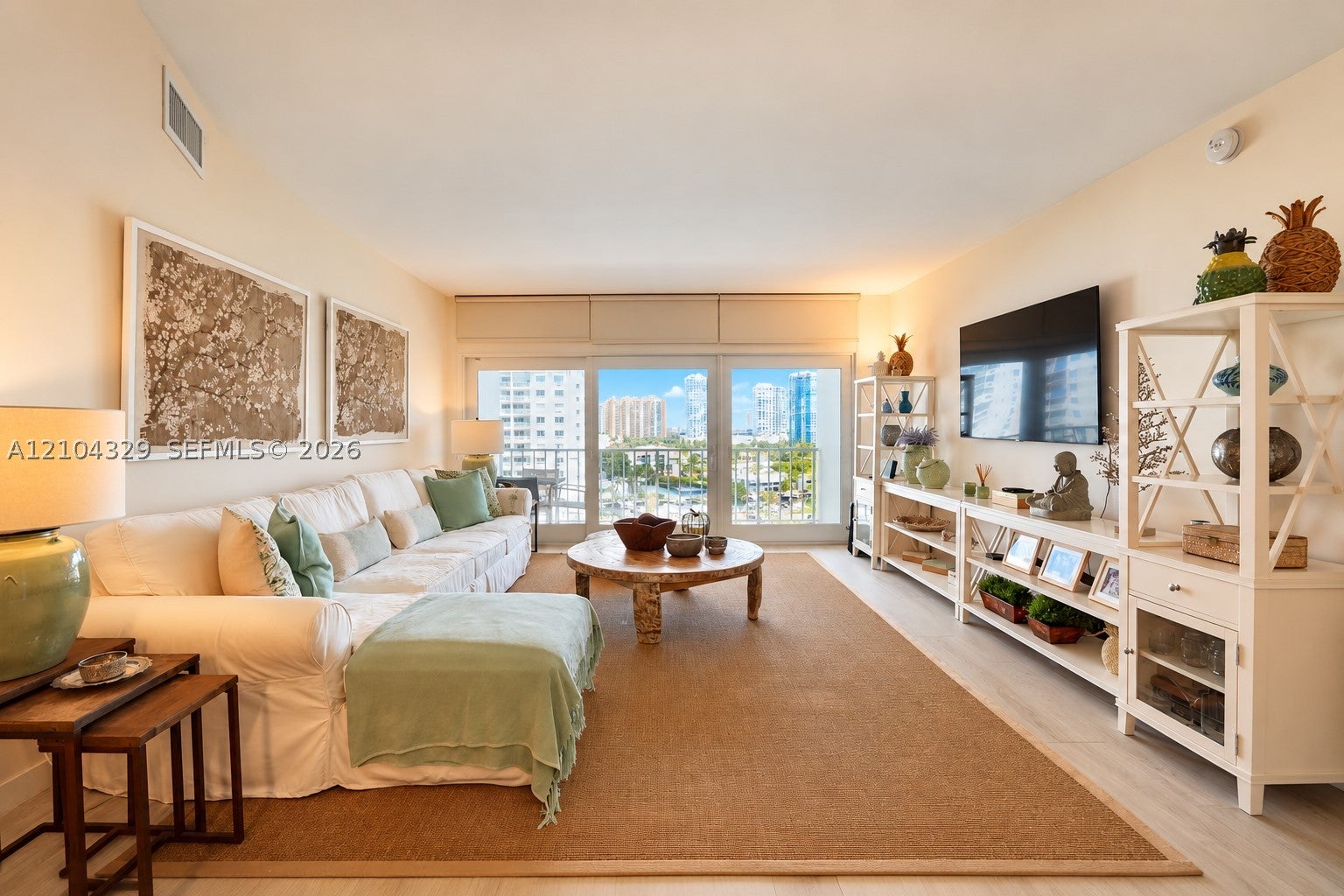 500 Bayview Dr 1123