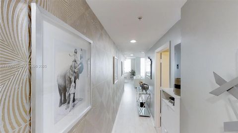 253 NE 2nd St 1602 Miami FL 33132