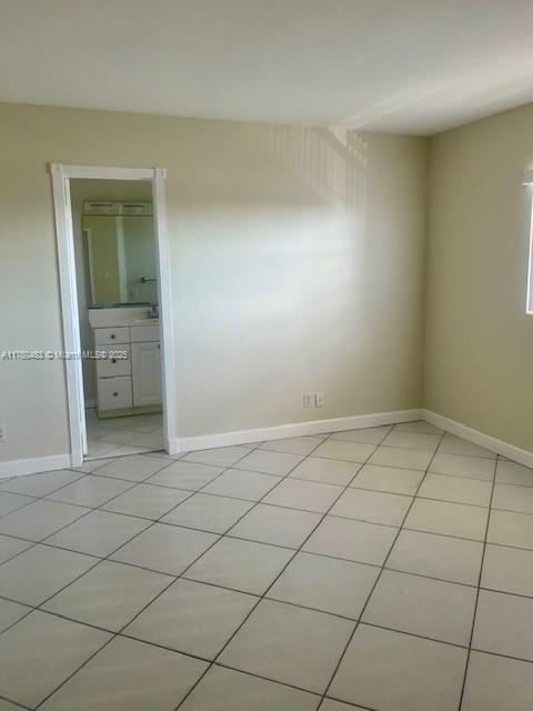 5050 Bayview Dr 17