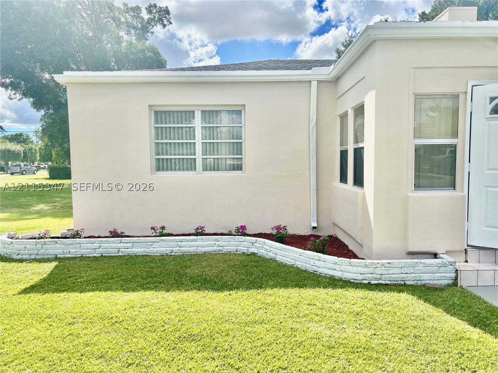 60 NE 18th St