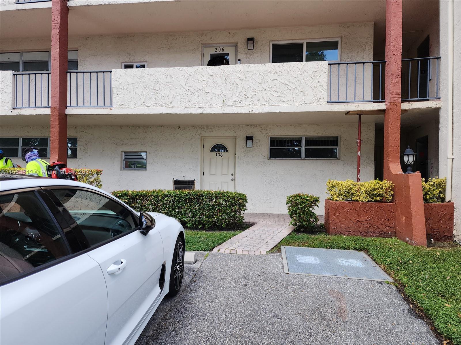 Property for Sale at 8930 S Hollybrook Blvd Blvd 106, Pembroke Pines, Miami-Dade County, Florida - Bedrooms: 1 
Bathrooms: 2  - $178,900