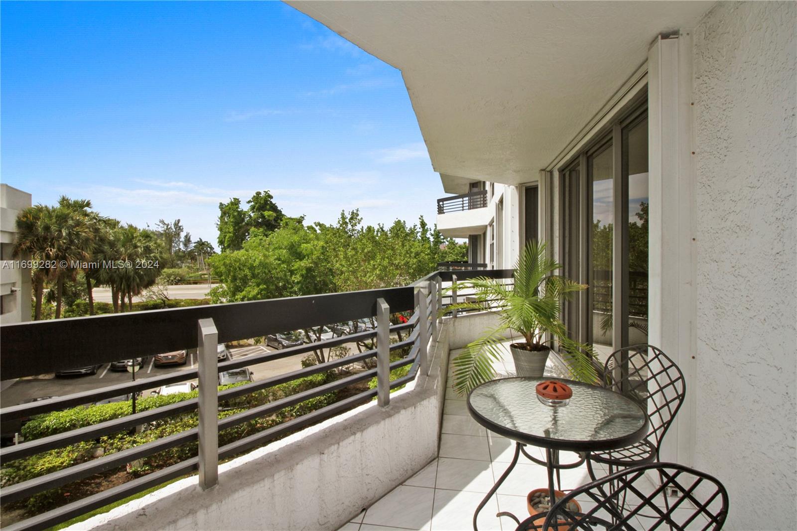 MYSTIC POINTE TOWER 600 C - Residential