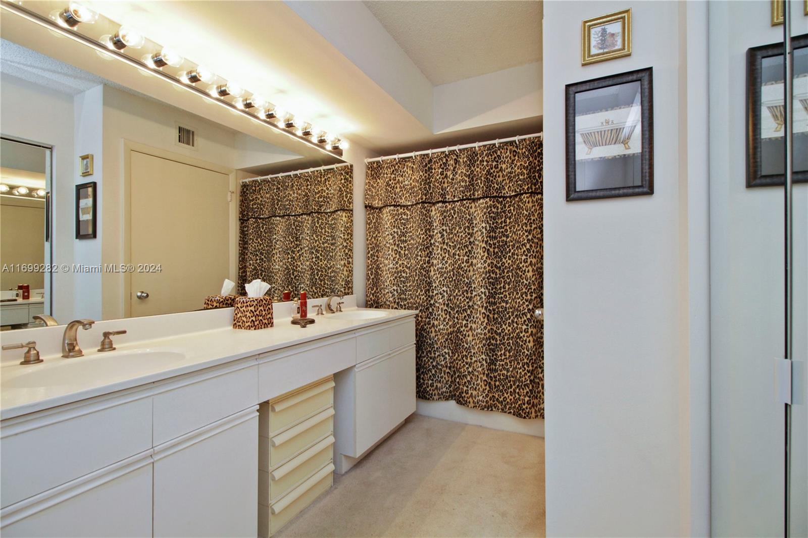 MYSTIC POINTE TOWER 600 C - Residential