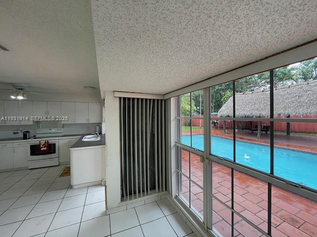 GALE RANCH ESTS - Residential