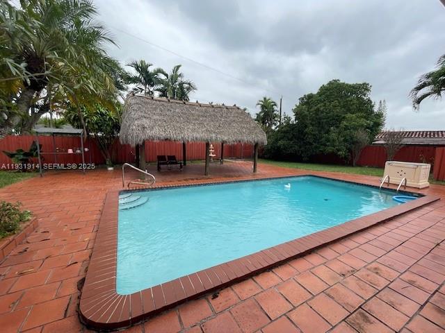 GALE RANCH ESTS - Residential