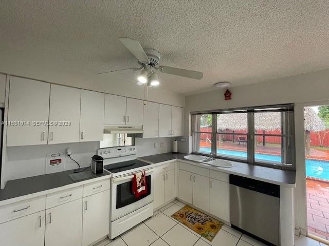 GALE RANCH ESTS - Residential