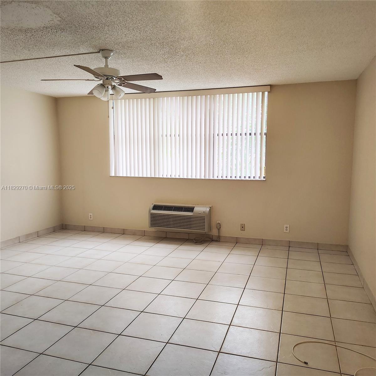 2501 Riverside Dr 202-A, Coral Springs, FL, 33065/$129,500 1 2501 Riverside Dr 202-A