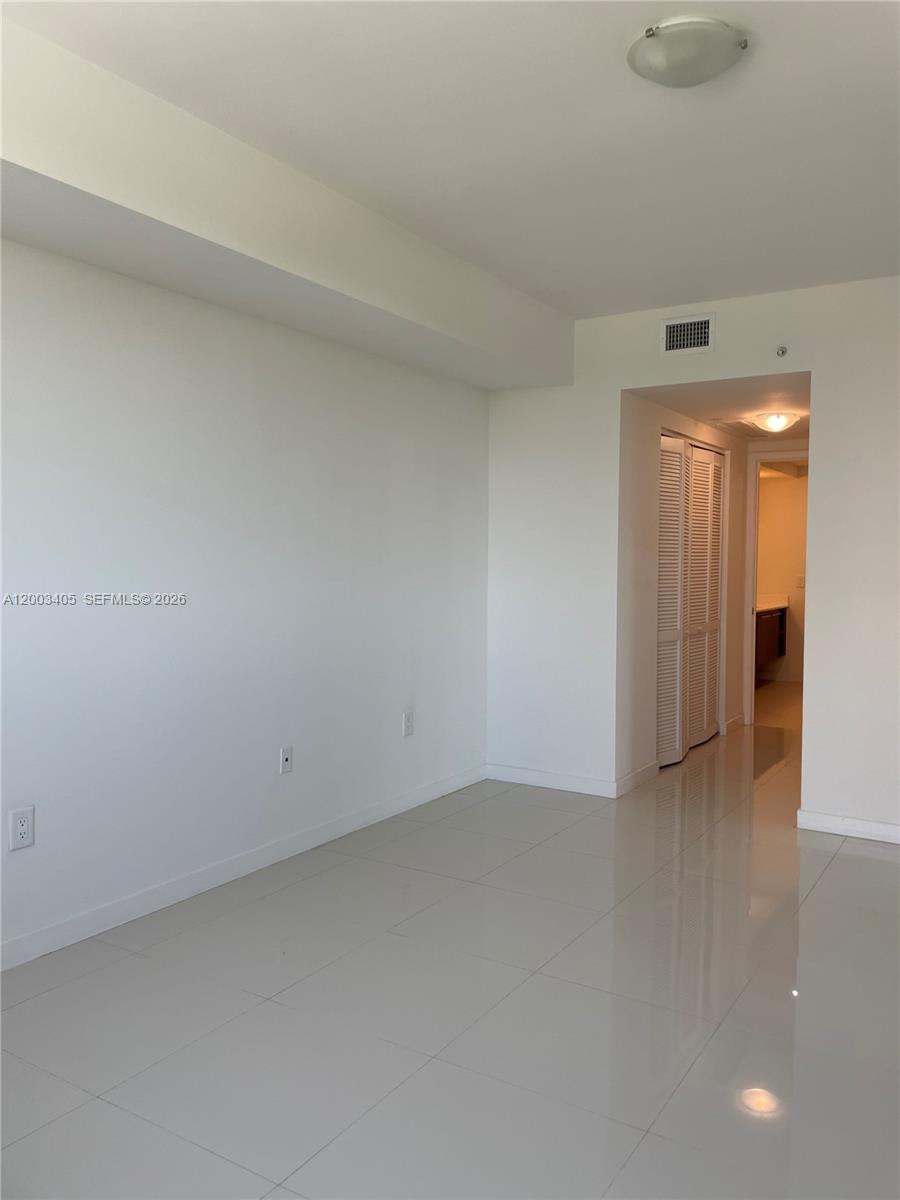 GRAND BAY COMMONS SOUTH - Residential