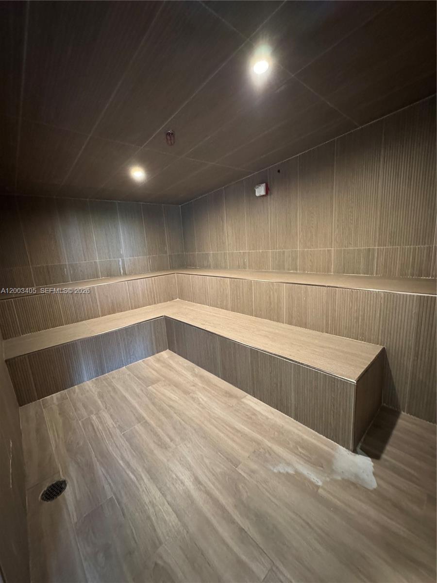 GRAND BAY COMMONS SOUTH - Residential