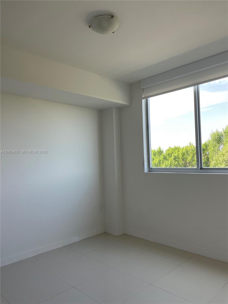 GRAND BAY COMMONS SOUTH - Residential