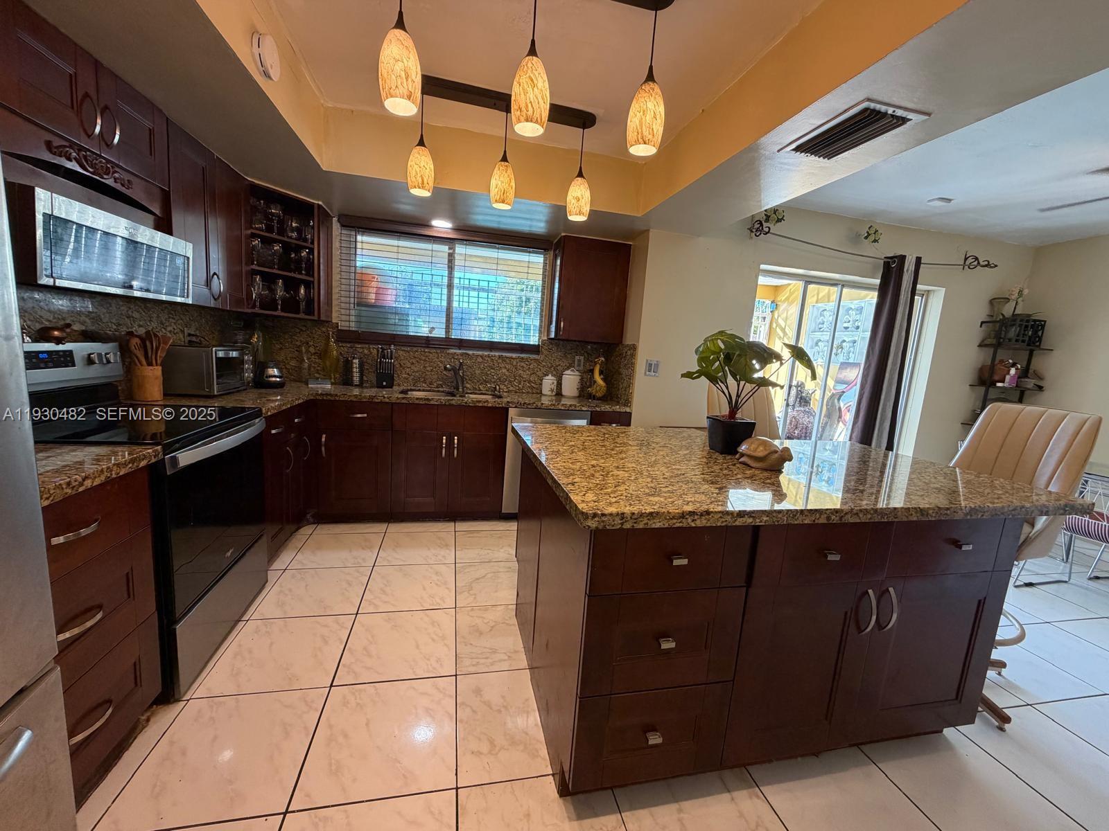 MIRAMAR PARK THIRD ADD - Residential