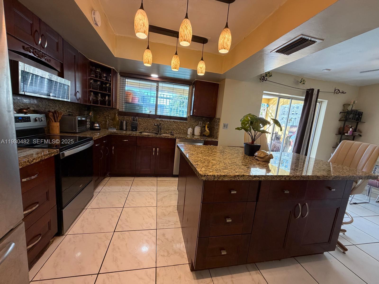 View photos, virtual tours, details... 7712 Dilido Blvd