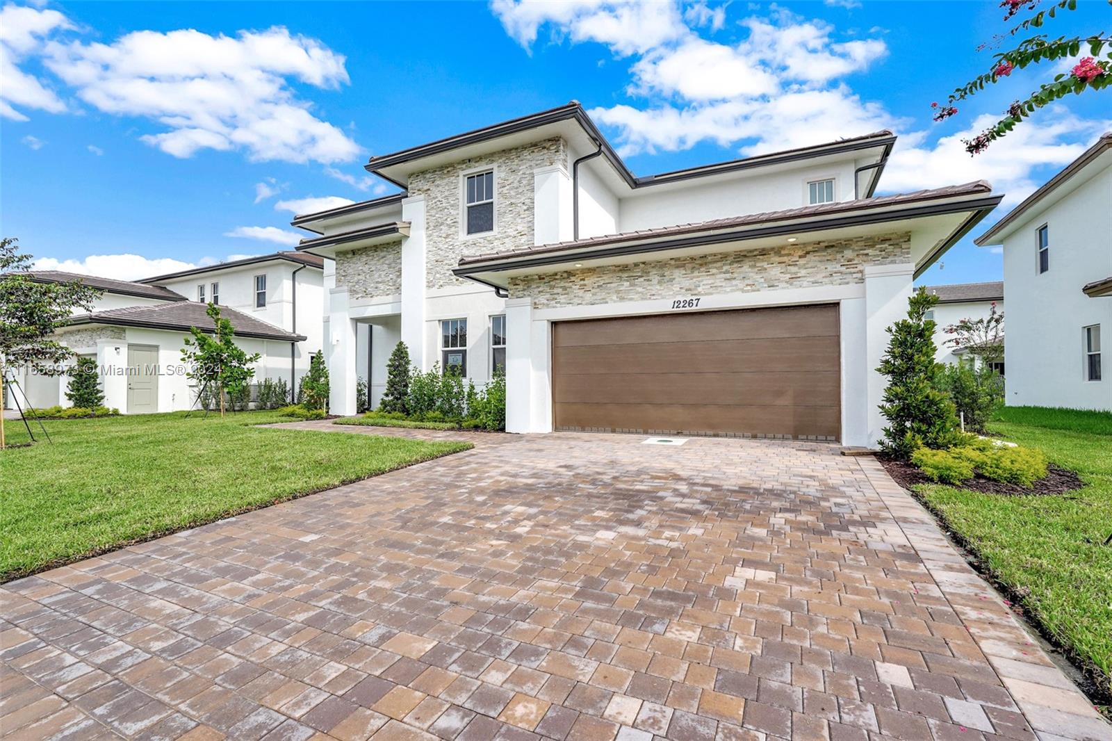 CRESCENT RIDGE - Residential Lease