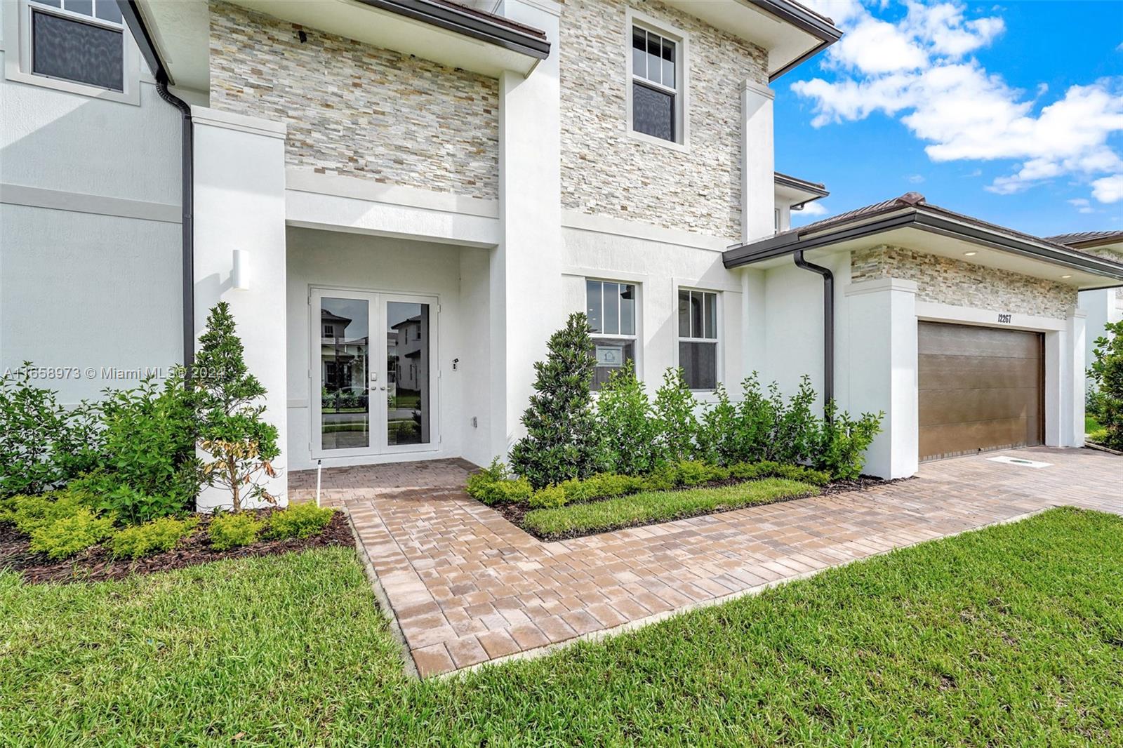 CRESCENT RIDGE - Residential Lease