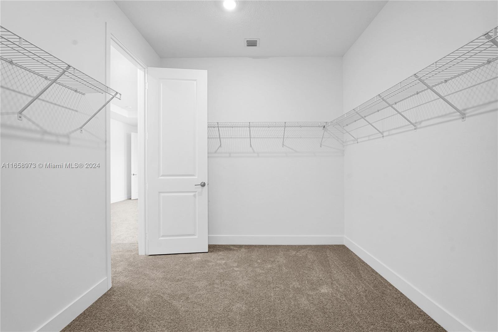 CRESCENT RIDGE - Residential Lease