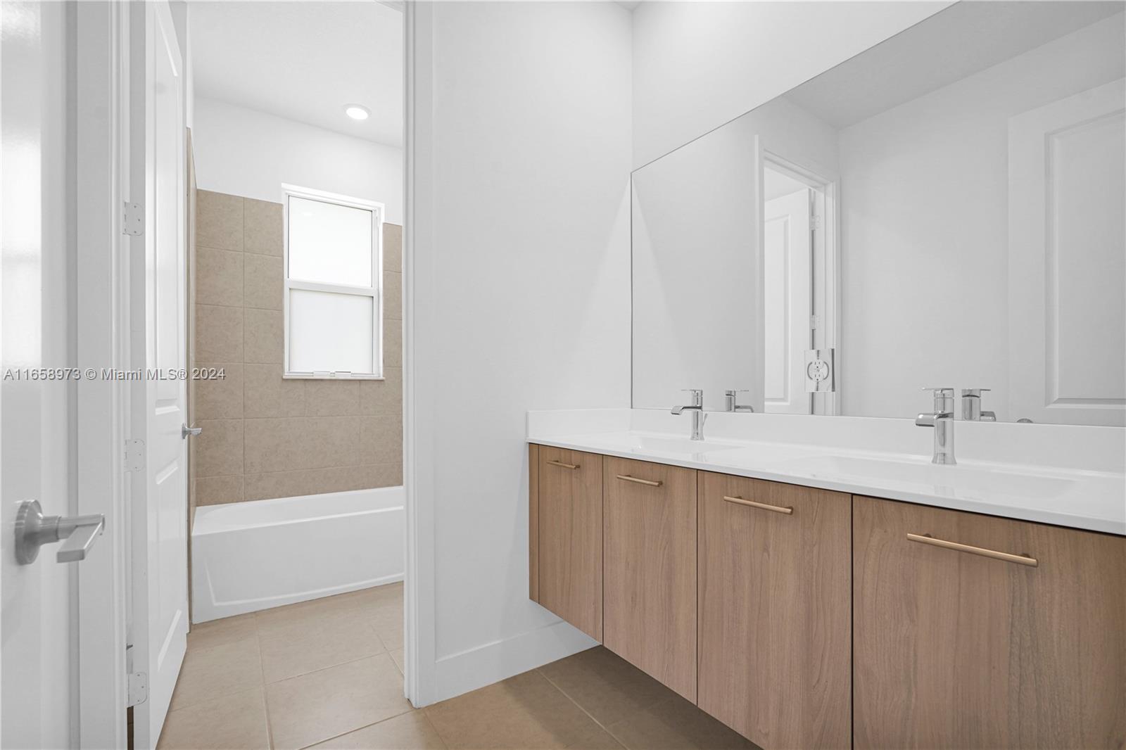 CRESCENT RIDGE - Residential Lease