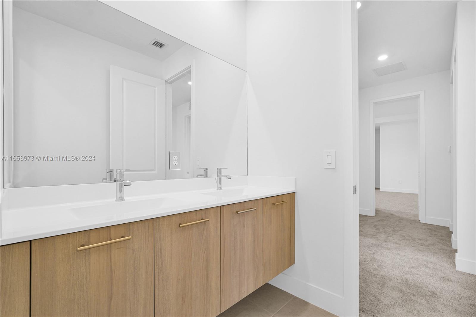 CRESCENT RIDGE - Residential Lease