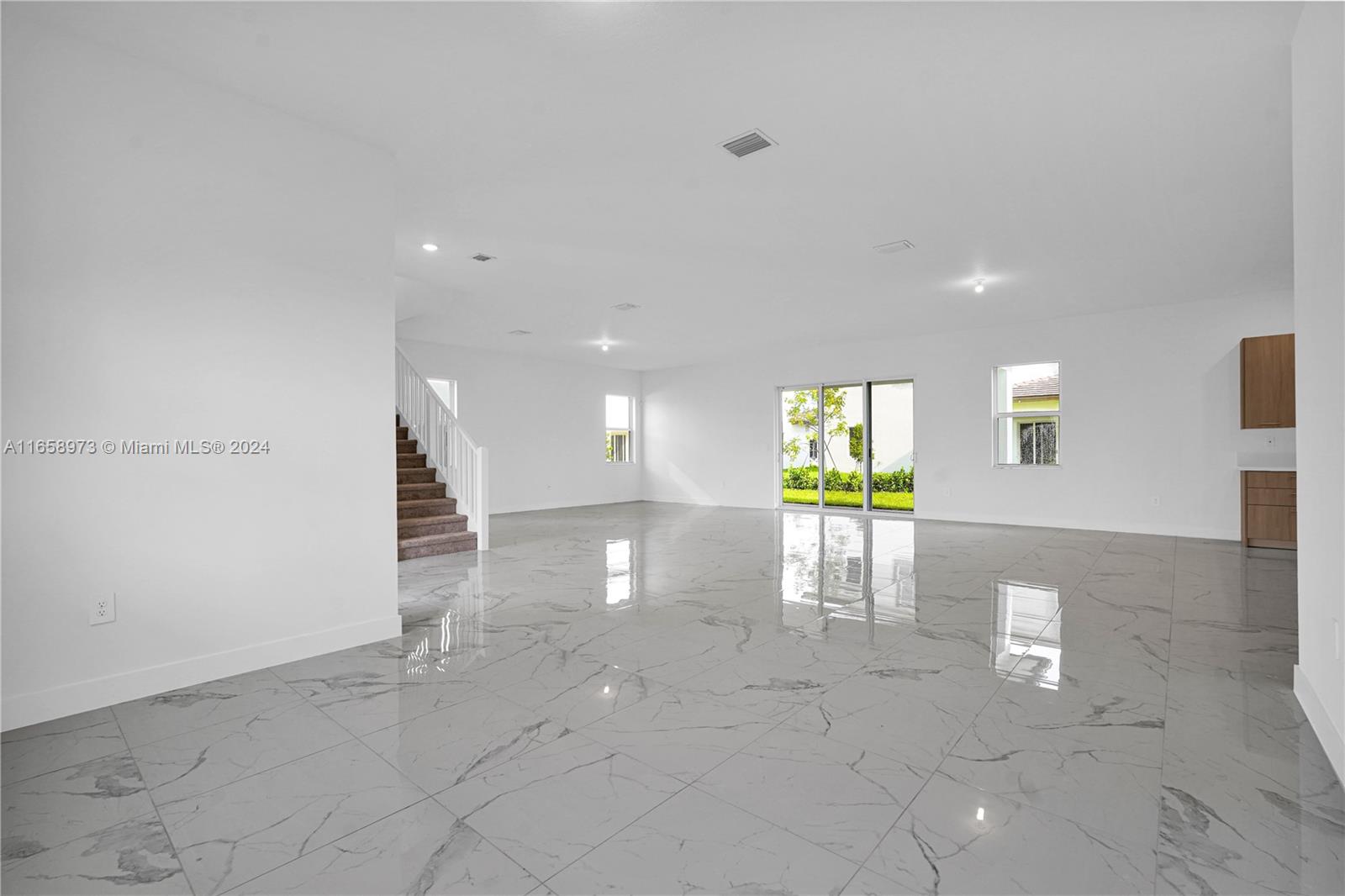 CRESCENT RIDGE - Residential Lease