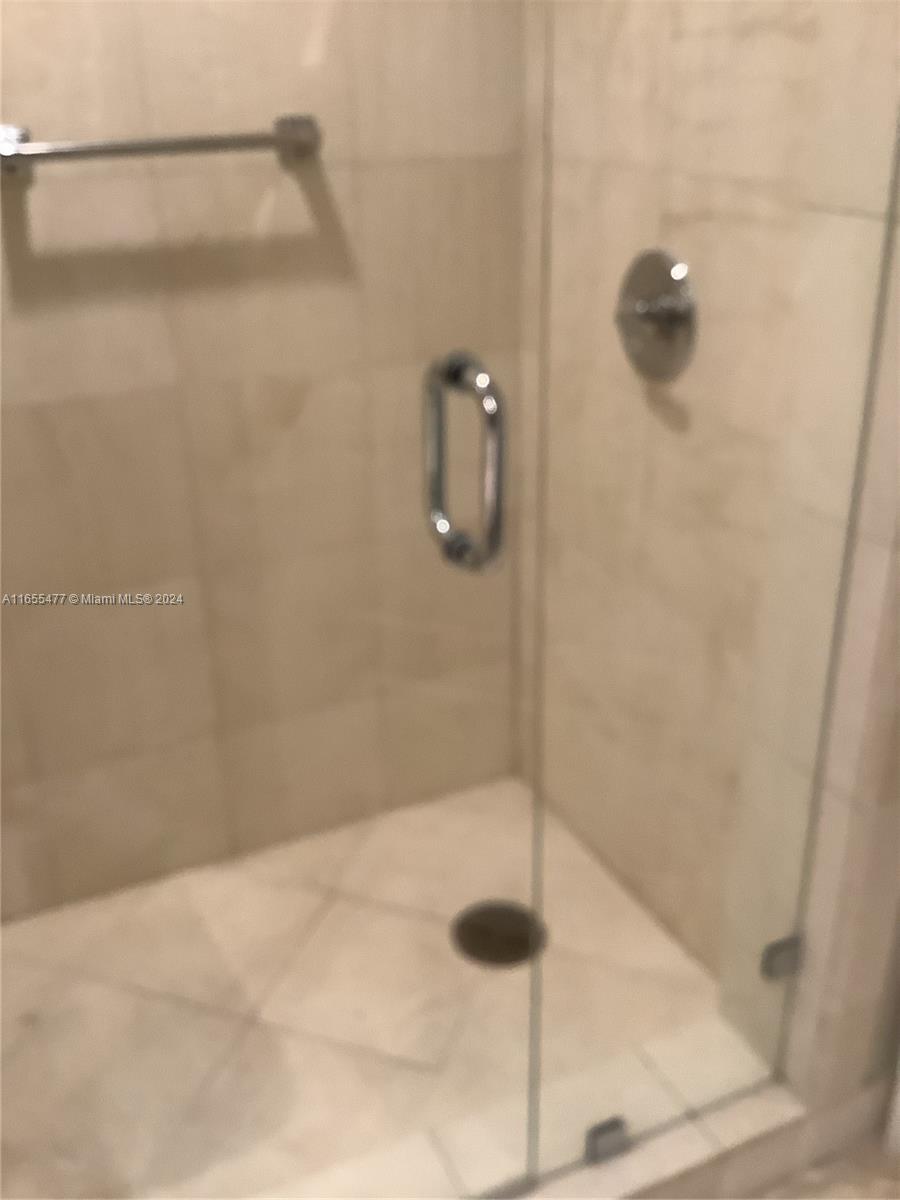 2000 ISL BLVD WILLIAMS IS - Residential