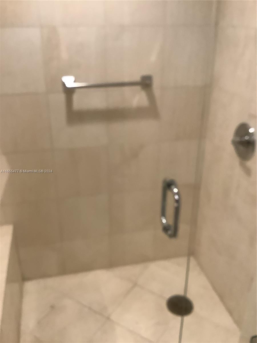 2000 ISL BLVD WILLIAMS IS - Residential