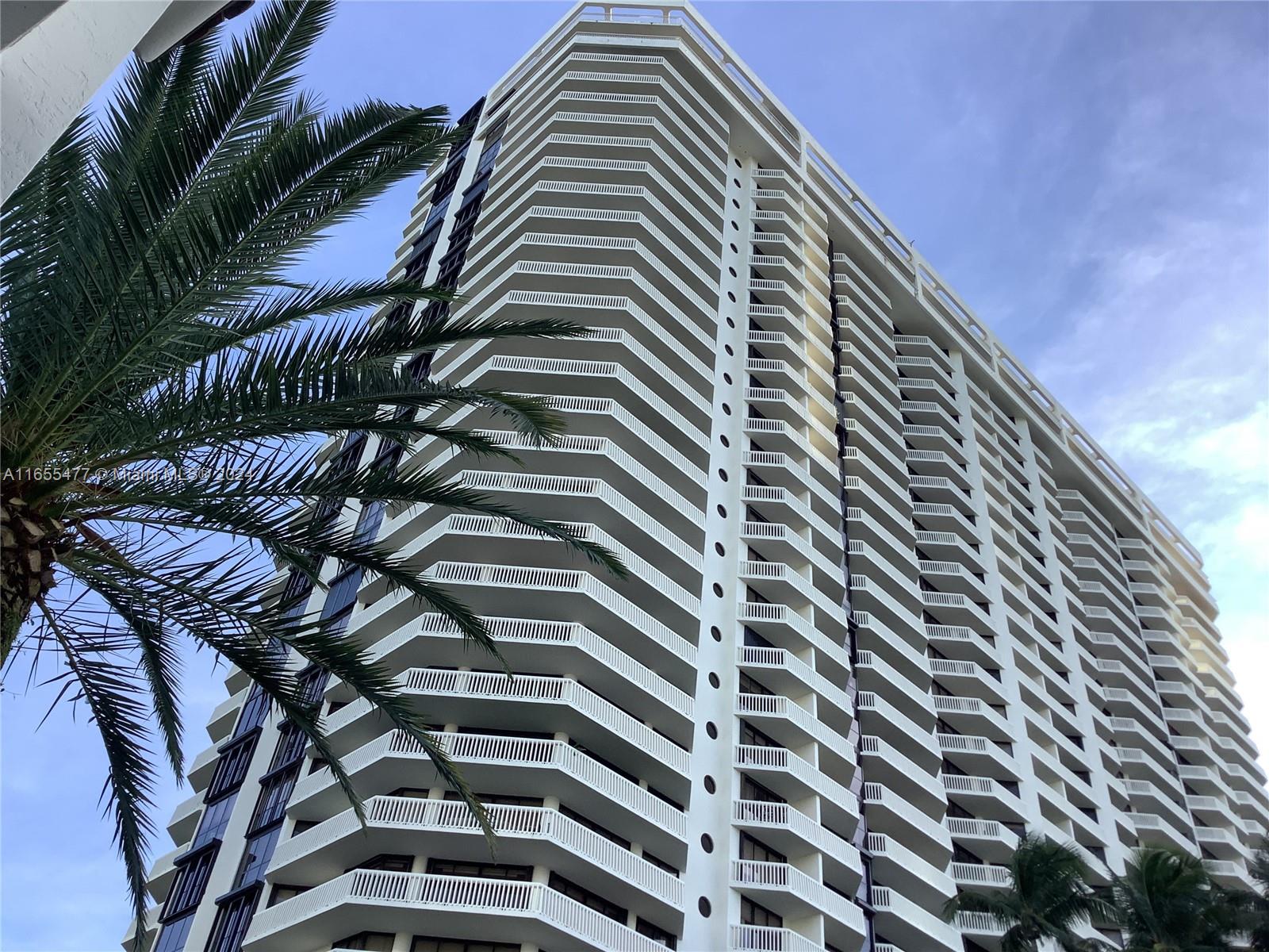 2000 ISL BLVD WILLIAMS IS - Residential