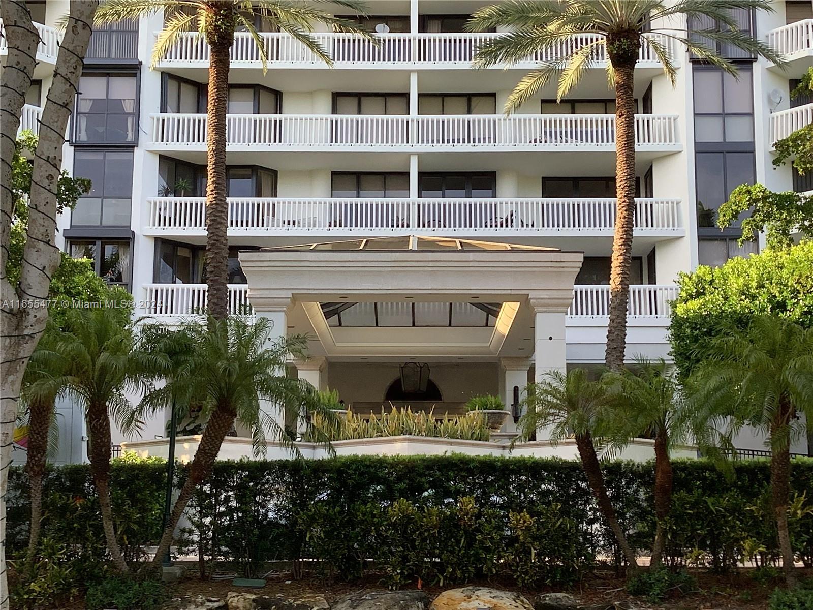 2000 ISL BLVD WILLIAMS IS - Residential