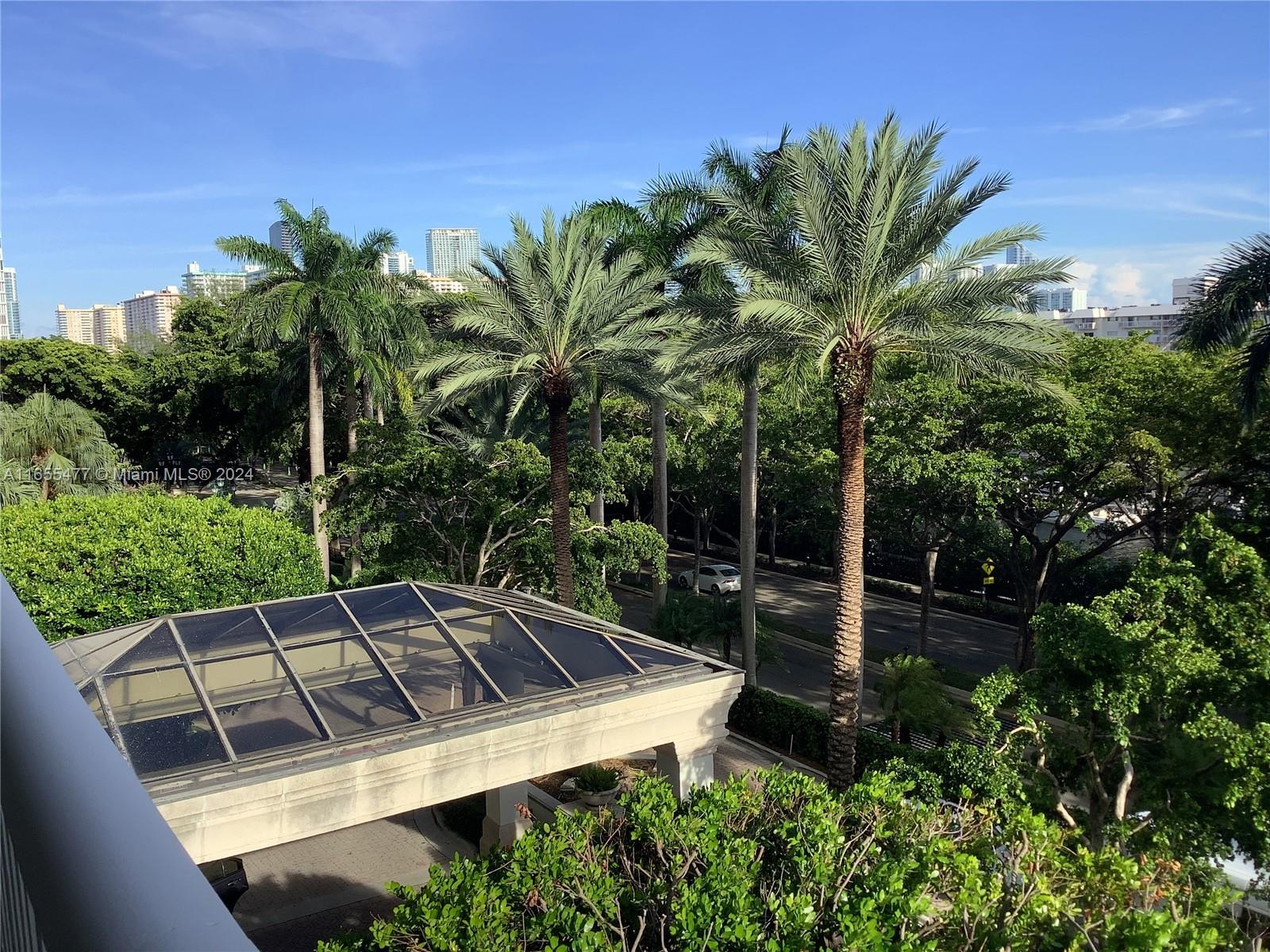 2000 ISL BLVD WILLIAMS IS - Residential