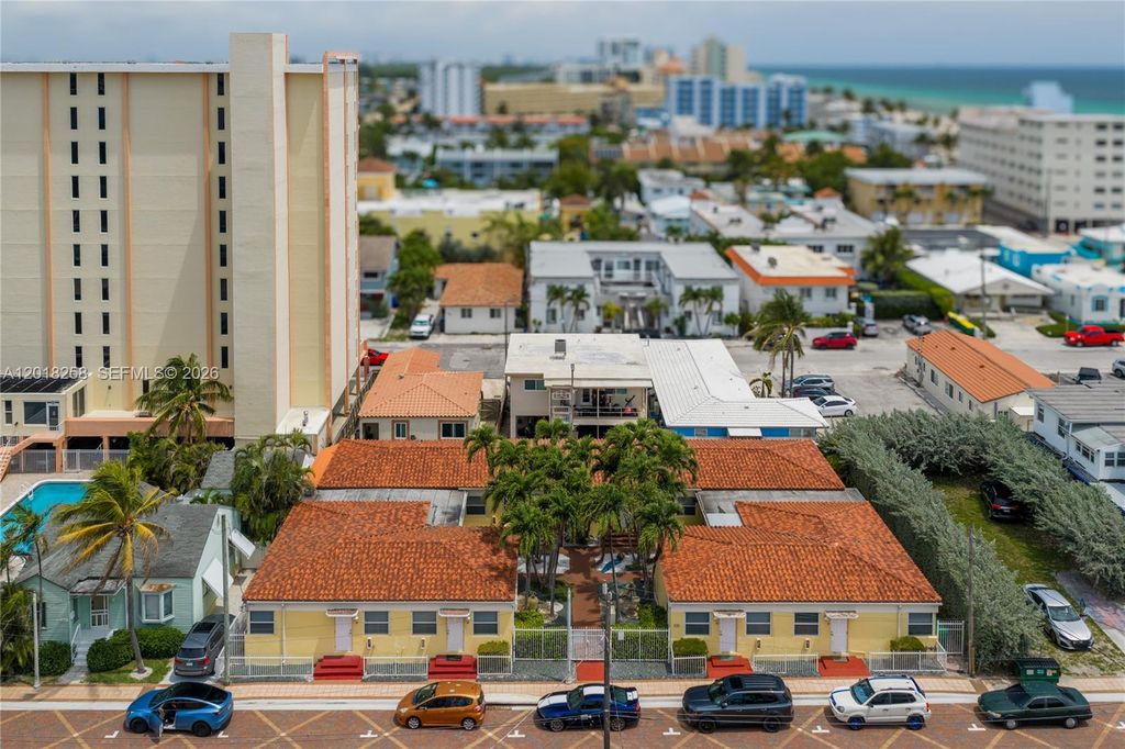 Photo of 335 Georgia St, Hollywood, FL 33019 (MLS # A12018258)