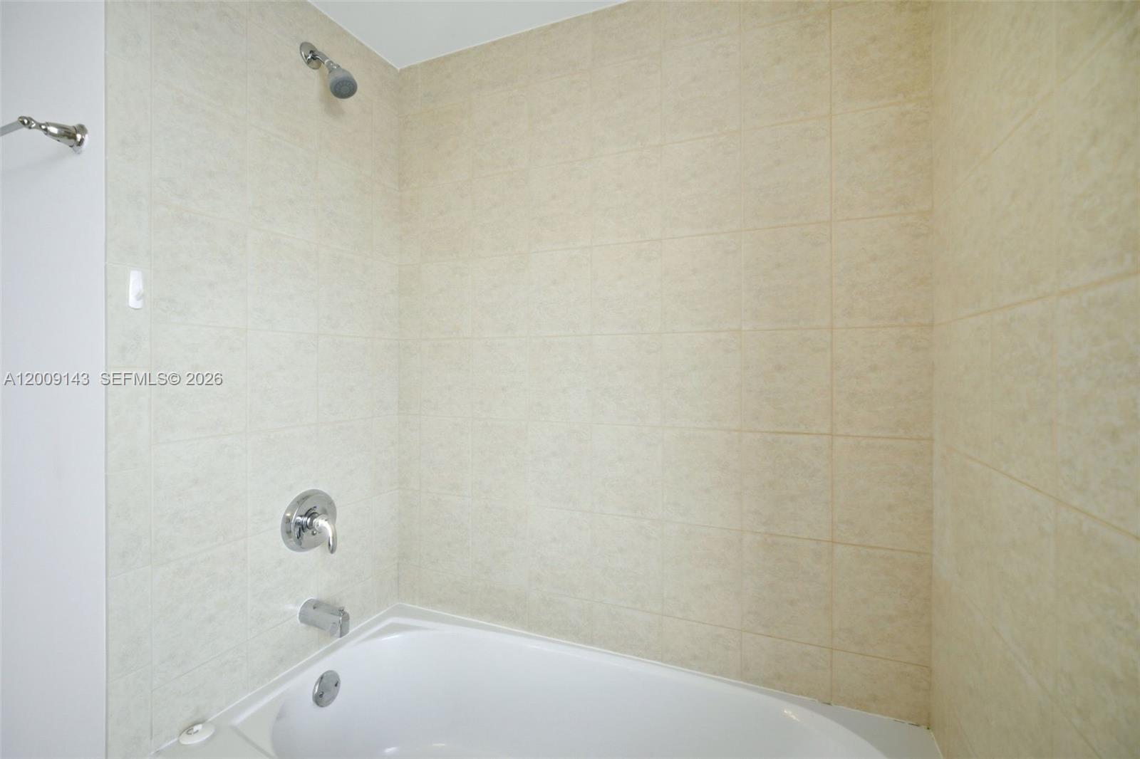 LA PERLA CONDO - Residential