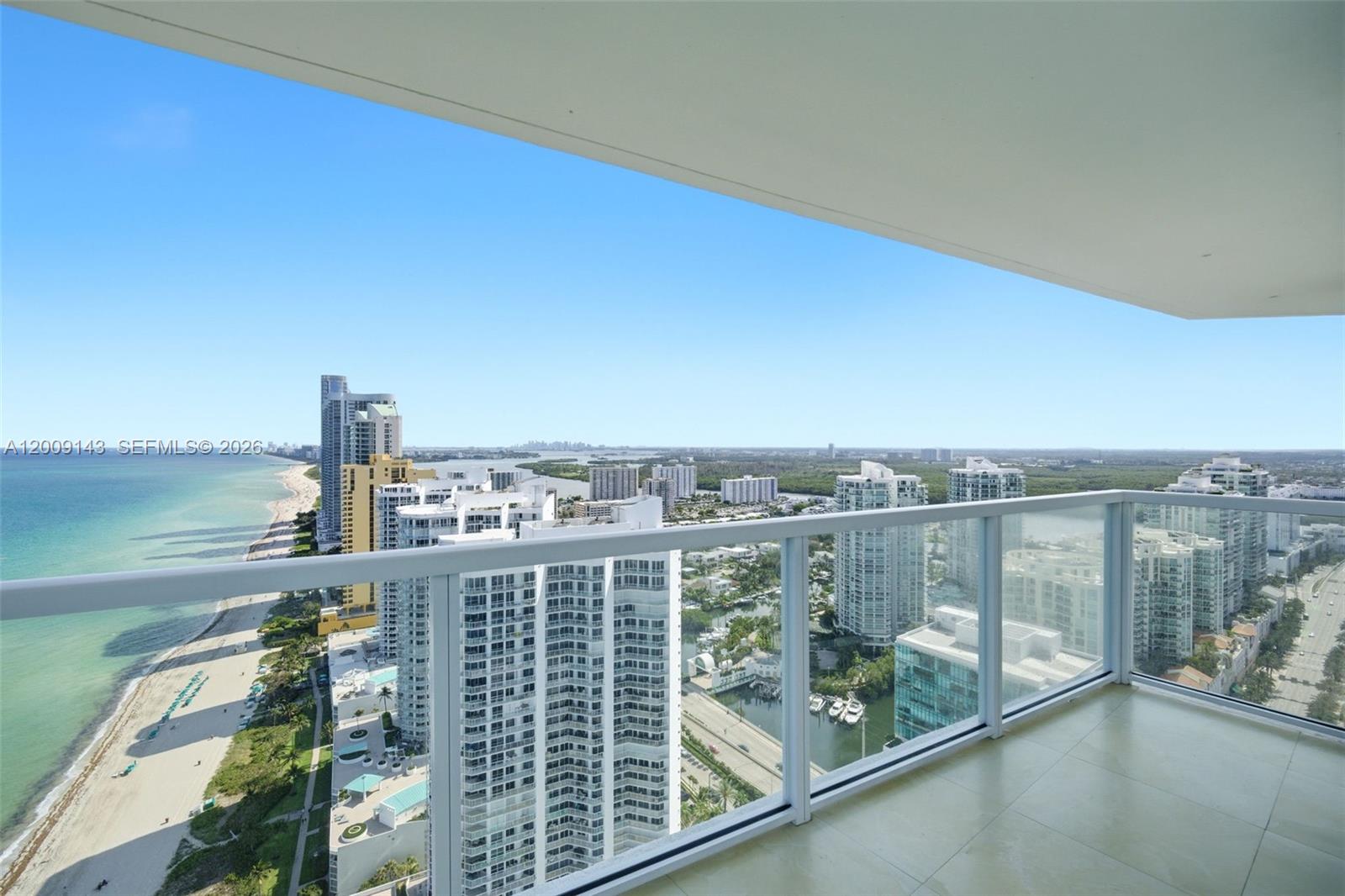 LA PERLA CONDO - Residential