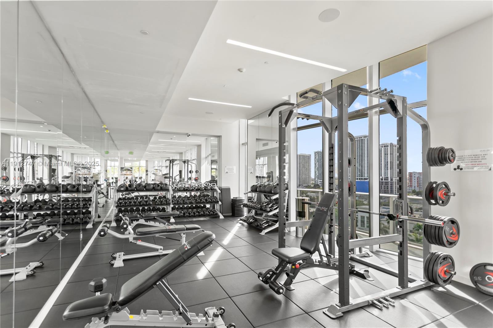 ARIA ON THE BAY CONDO - Residential