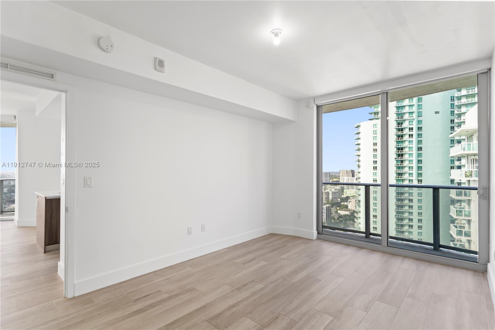 ARIA ON THE BAY CONDO - Residential